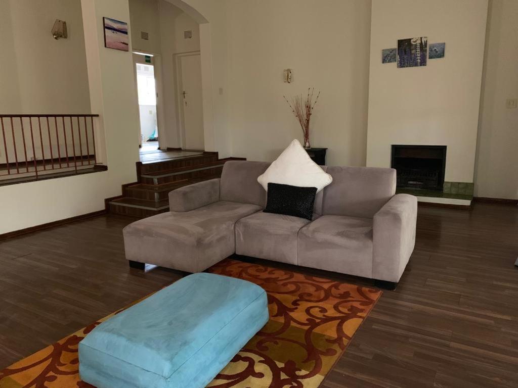 77 On Sissons Apartment อึมทาทา ภายนอก รูปภาพ